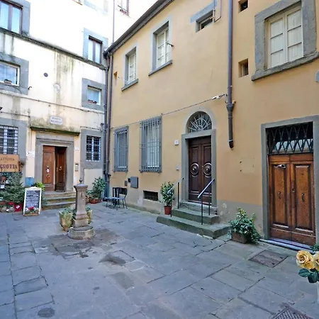 La Piazzetta Apartment *